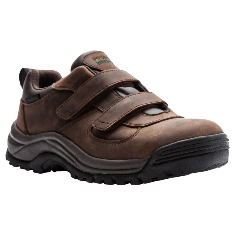 Propet Shoes Men's Cliff Walker Low Strap-Brown Crazy Horse - Click Image to Close