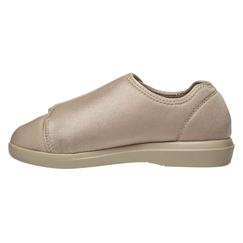 Propet Shoes Women's Cush'n Foot-Sand - Click Image to Close