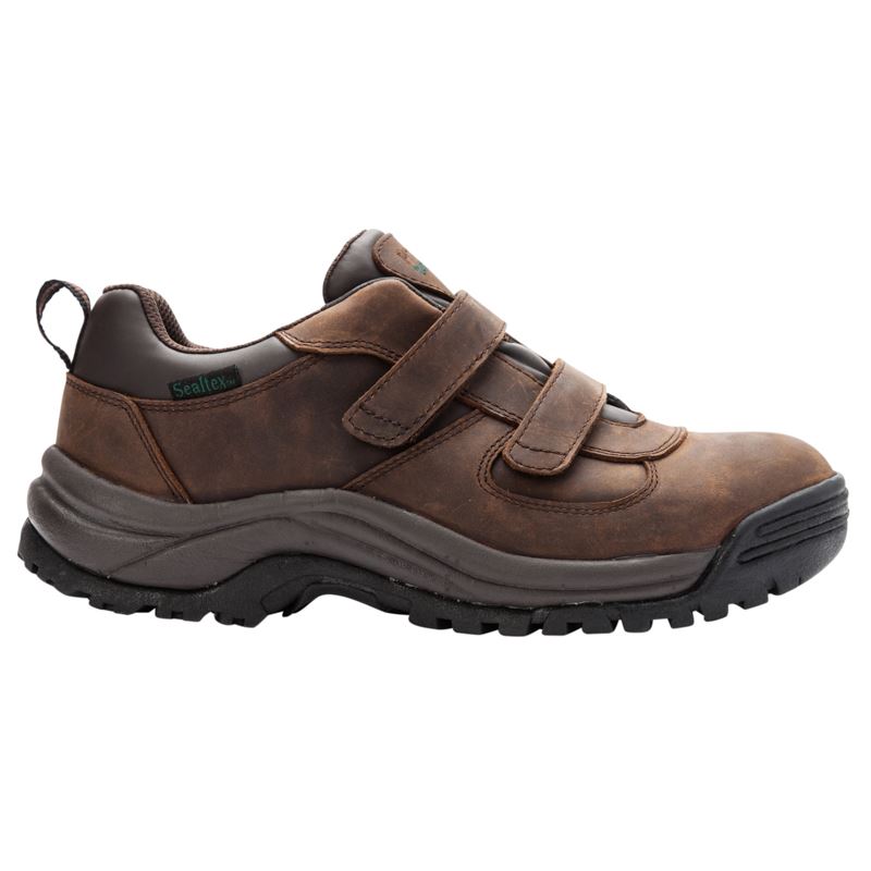 Propet Shoes Men's Cliff Walker Low Strap-Brown Crazy Horse - Click Image to Close