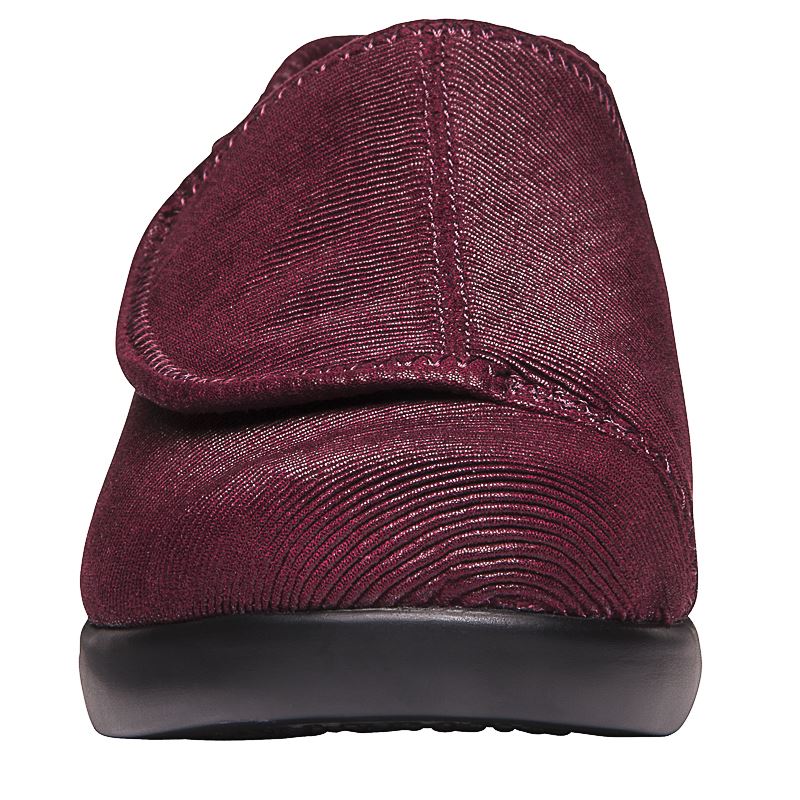 Propet Shoes Women's Cush'n Foot-Merlot Corduroy