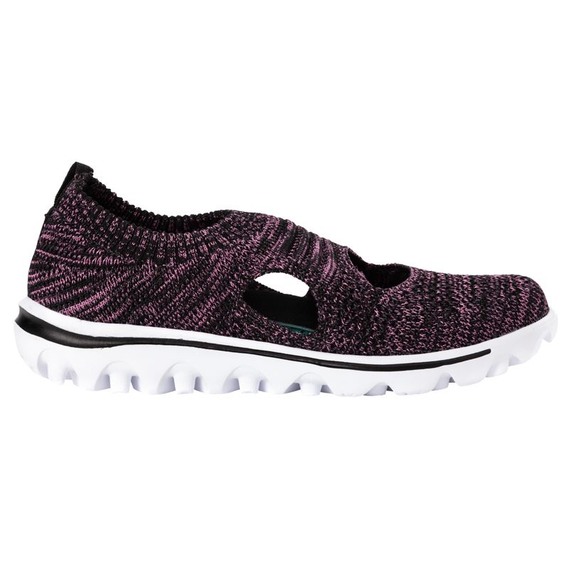 Propet Shoes Women's TraveActiv Avid-Black/Berry